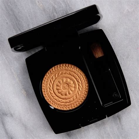 chanel les indispensables eyeshadow palette|Chanel eyeshadow pourpre brun.